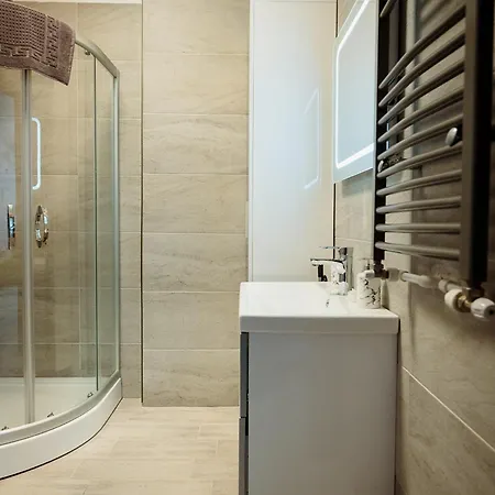 Enclave Pool & Mamaia Nord Navodari