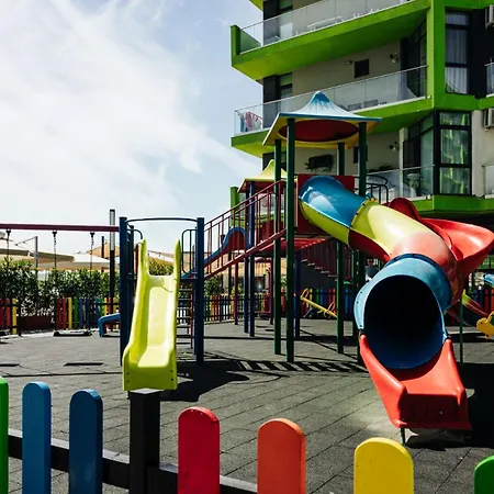 Enclave Pool & Mamaia Nord Lejlighed *