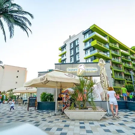 Enclave Pool & Mamaia Nord Lejlighed *