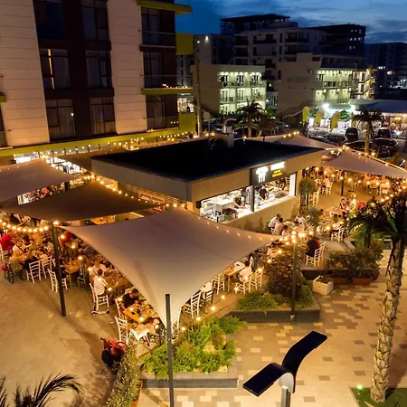 Enclave Pool & Mamaia Nord 公寓 那沃达利